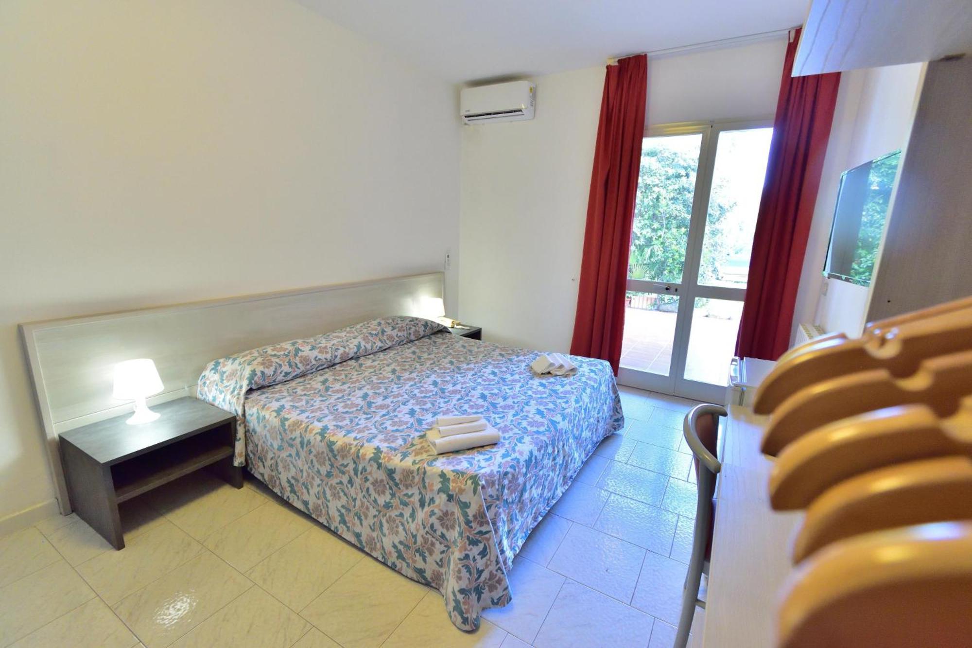 Eden Park 3* Marina di Campo