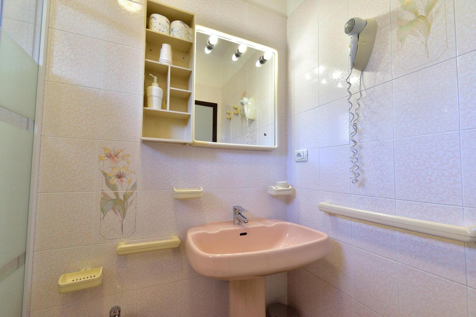 Hotel Eden Park 3*